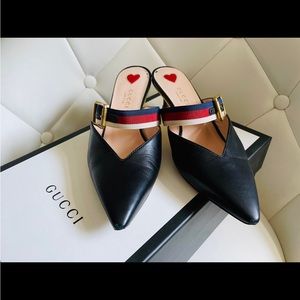 Gucci Nero Malaga Kid Stripe Buckle Pump